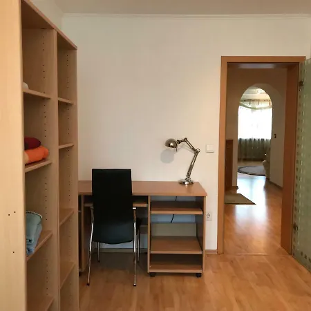 Modernes 3-Zimmer Apartment Fuer 5 Personen Nahe Messe Duesseldorf Duisburg