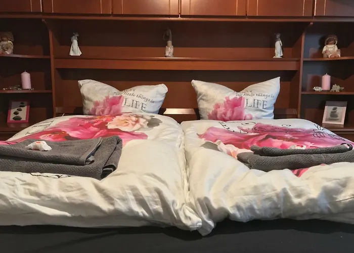 Modernes 3-Zimmer Apartment Fuer 5 Personen Nahe Messe Duesseldorf * Duisburg